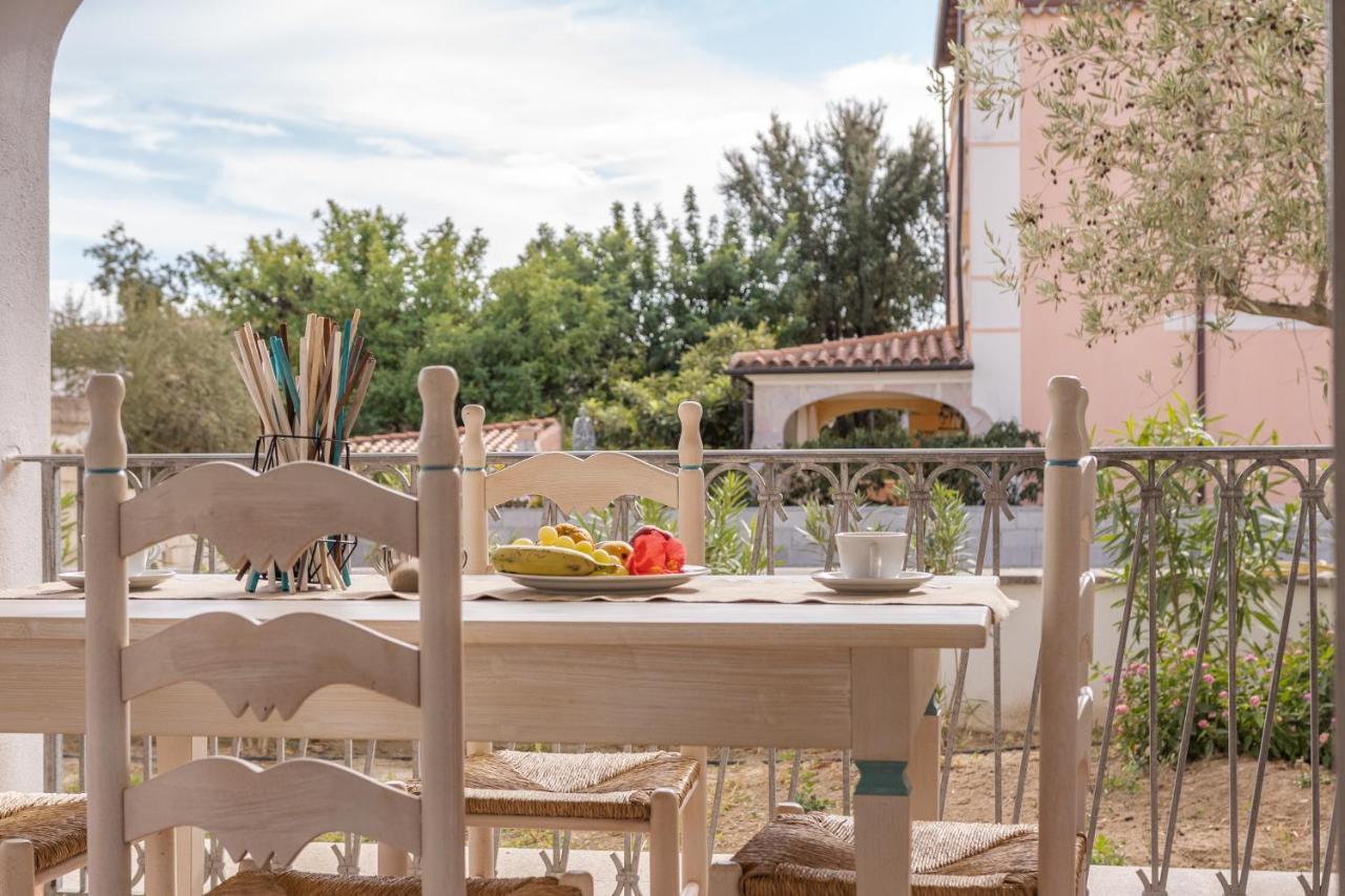 Le Residenze Del Golfo Di Orosei Aparthotel Luaran gambar