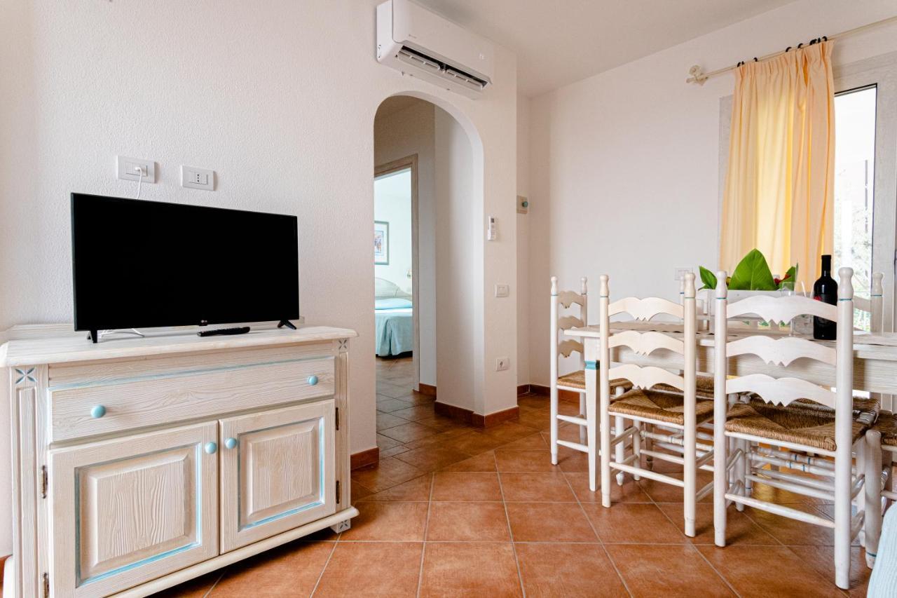 Le Residenze Del Golfo Di Orosei Aparthotel Luaran gambar