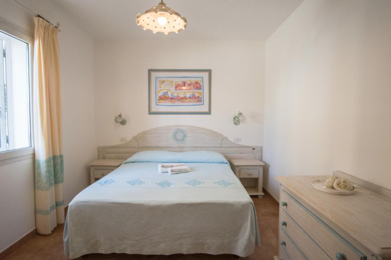 Le Residenze Del Golfo Di Orosei Aparthotel Luaran gambar