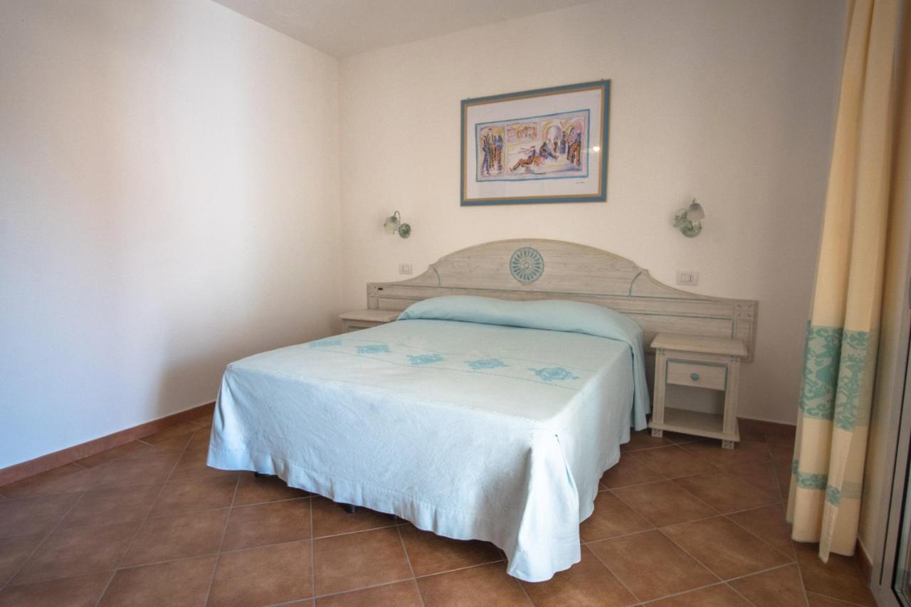 Le Residenze Del Golfo Di Orosei Aparthotel Luaran gambar