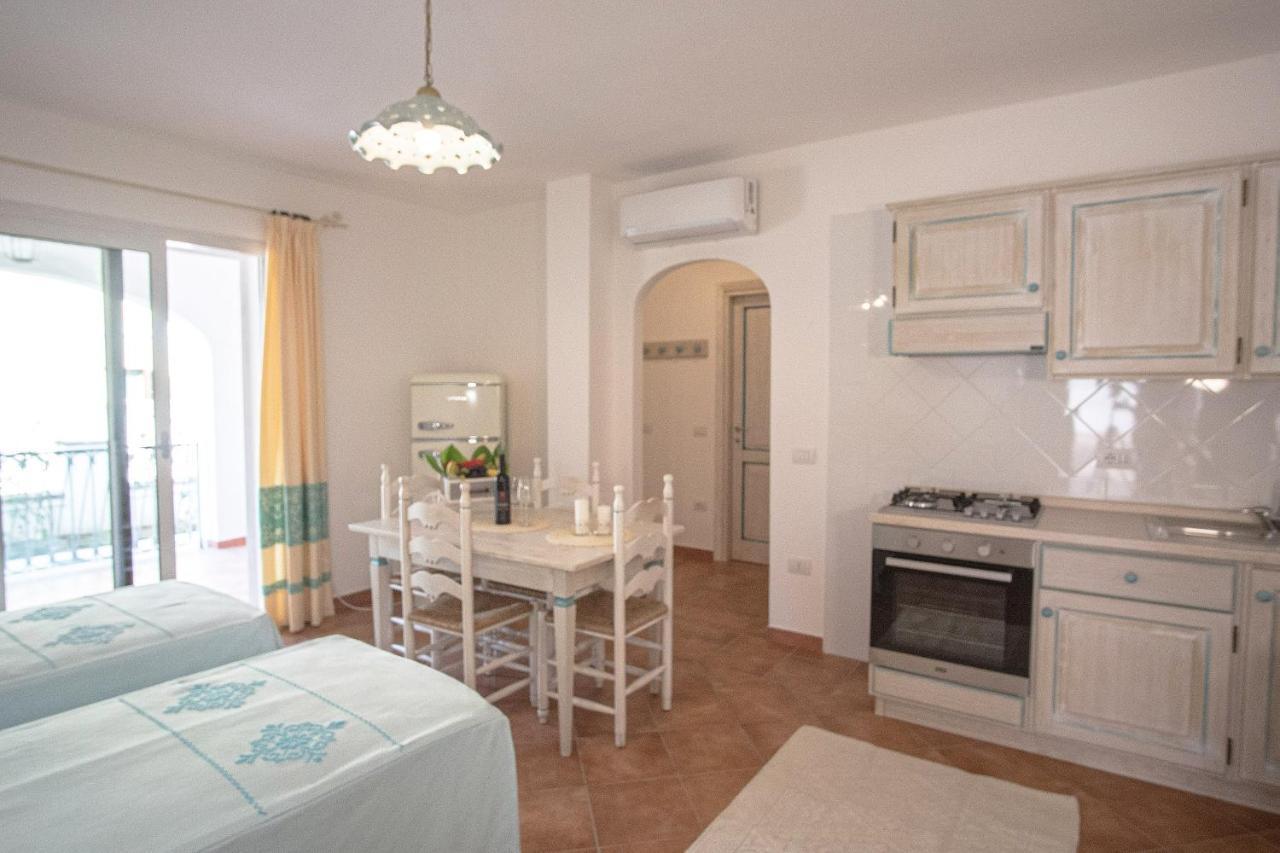 Le Residenze Del Golfo Di Orosei Aparthotel Luaran gambar