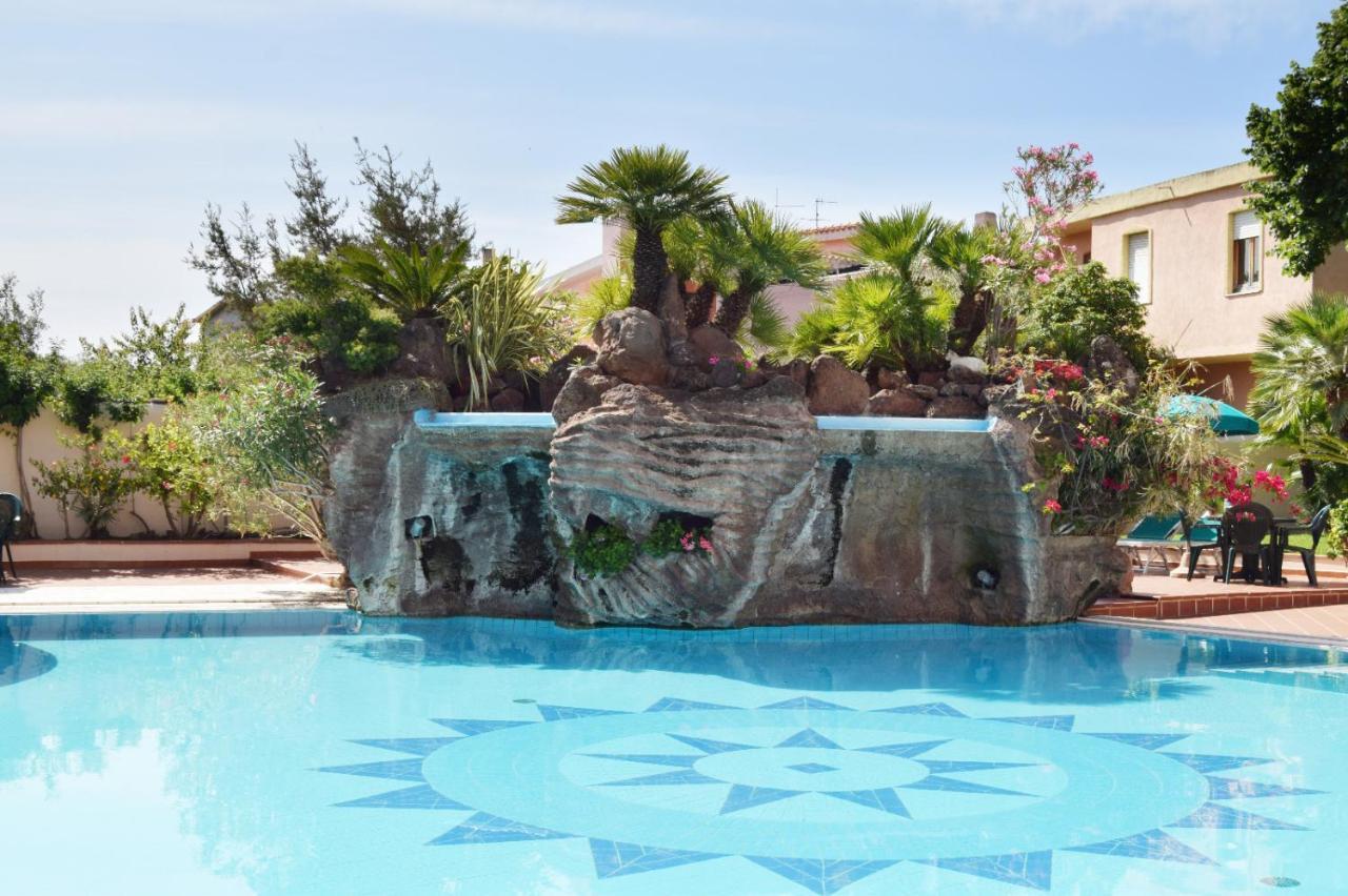 Le Residenze Del Golfo Di Orosei Aparthotel Luaran gambar